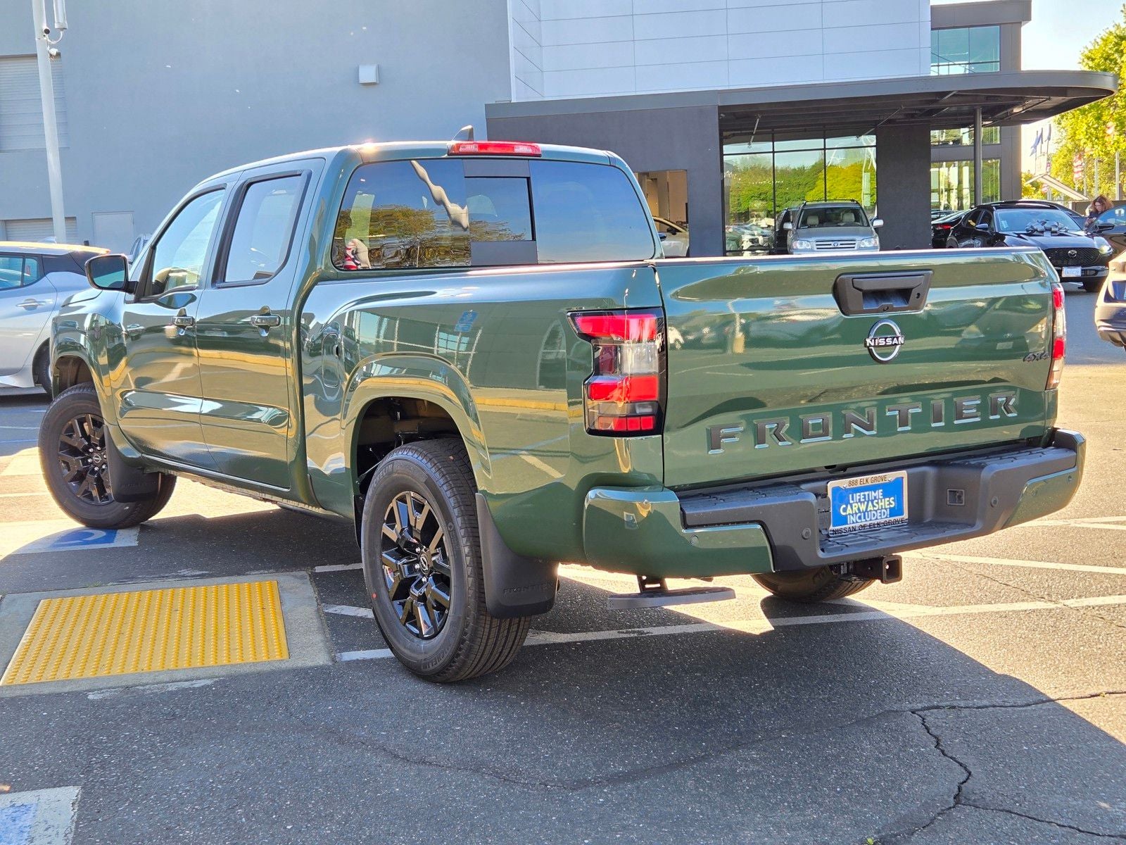 2026 Nissan Frontier SV