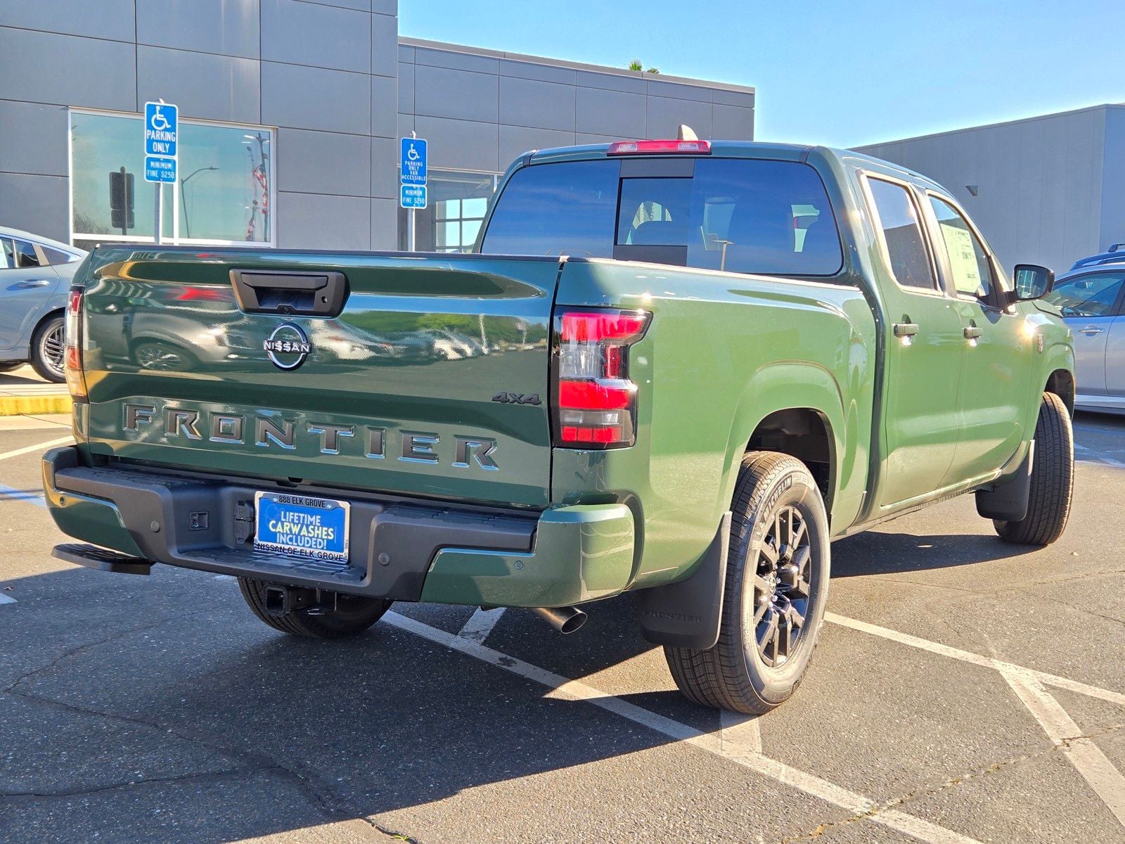 2026 Nissan Frontier SV