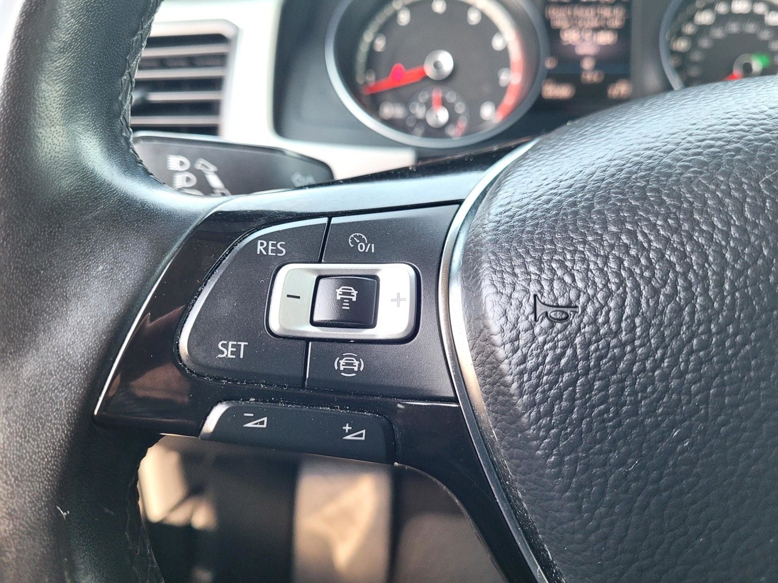 2019 Volkswagen Atlas 3.6L V6 SE w/Technology