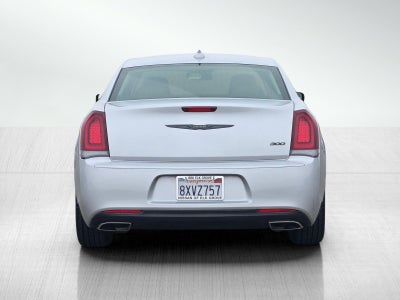 2021 Chrysler 300 Touring