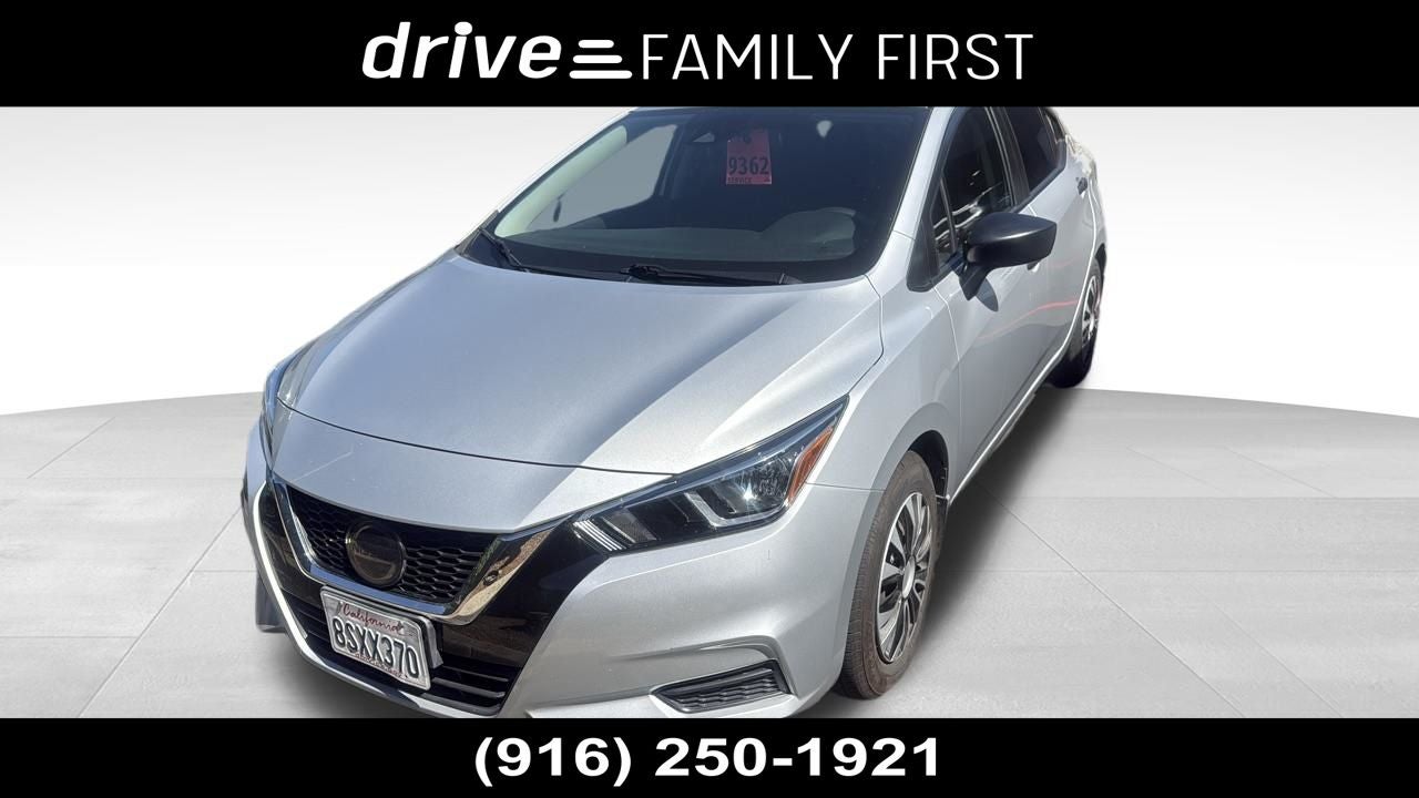 2020 Nissan Versa 1.6 S MT's photo
