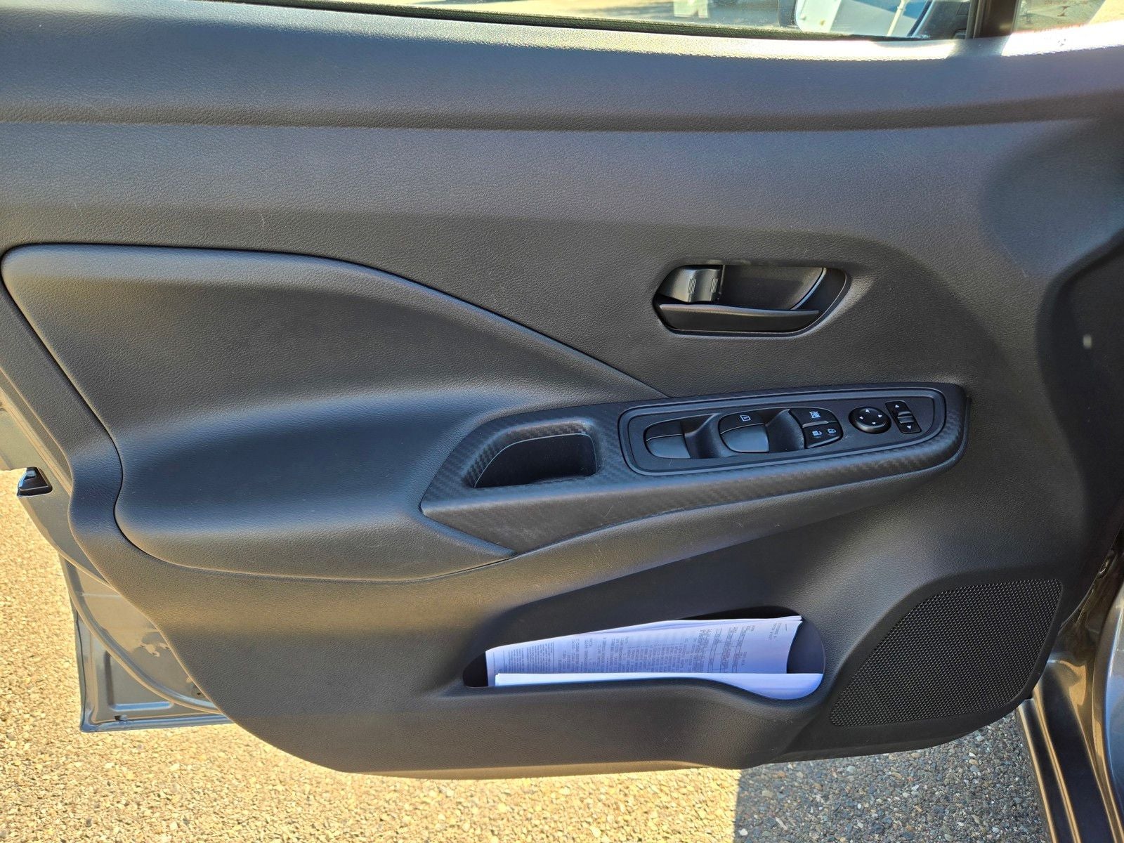 2023 Nissan Versa 1.6 S