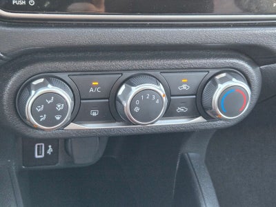 2024 Nissan Versa 1.6 S