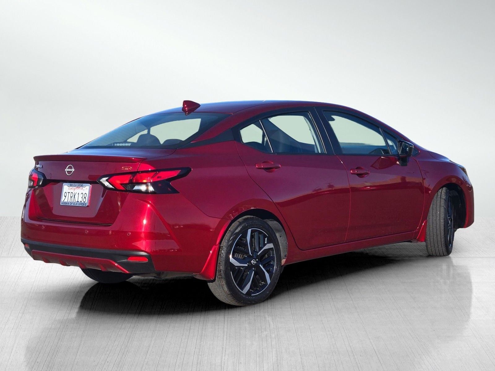 2025 Nissan Versa 1.6 SR