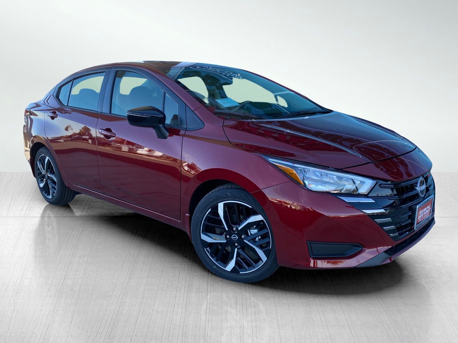 2025 Nissan Versa 1.6 SR