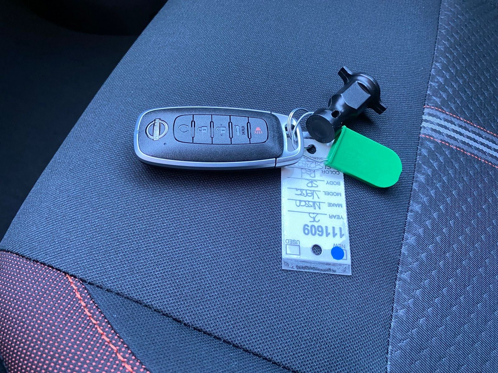 2025 Nissan Versa 1.6 SR