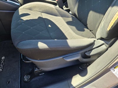 2020 Nissan Kicks S