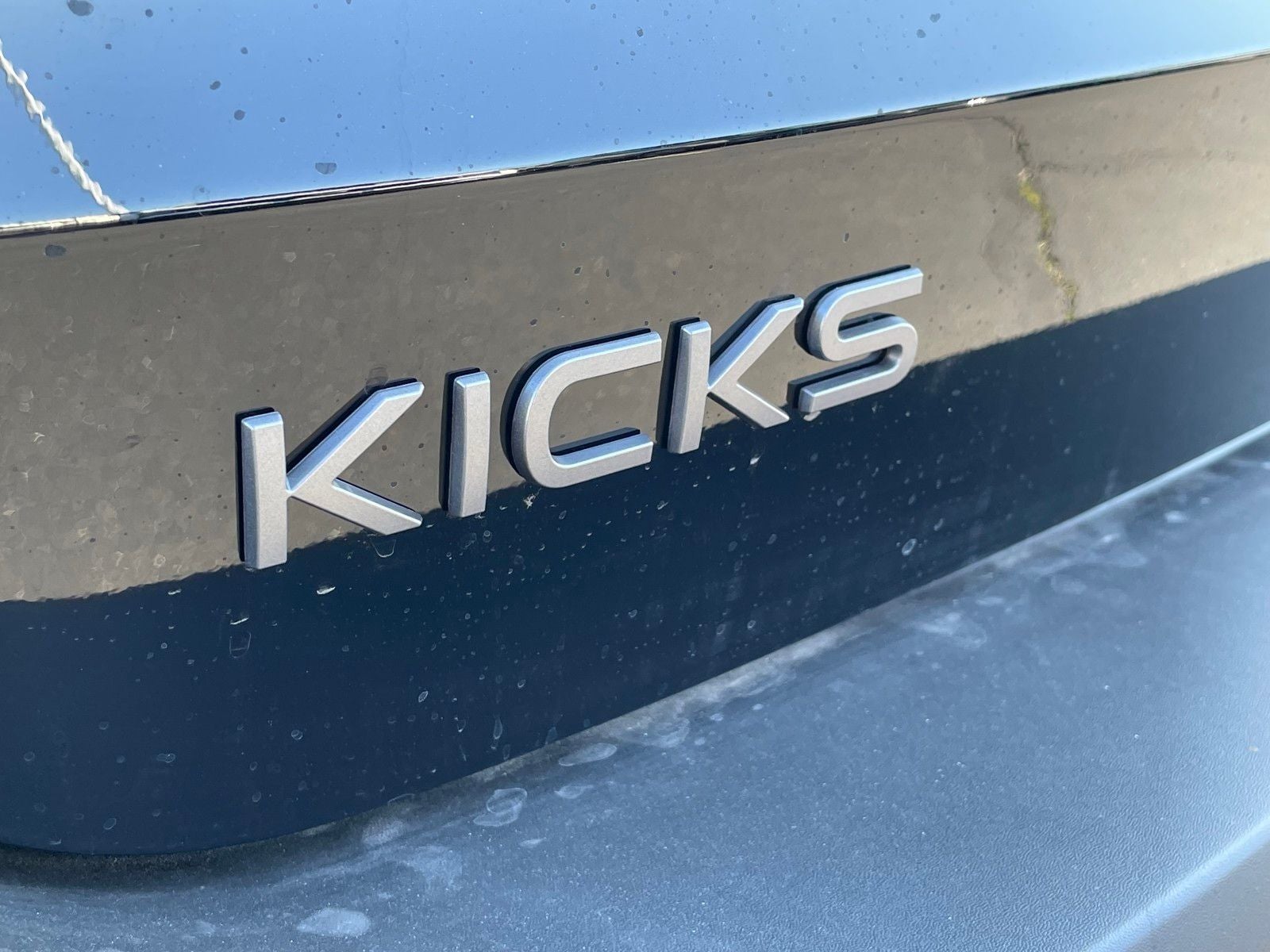 2025 Nissan Kicks S