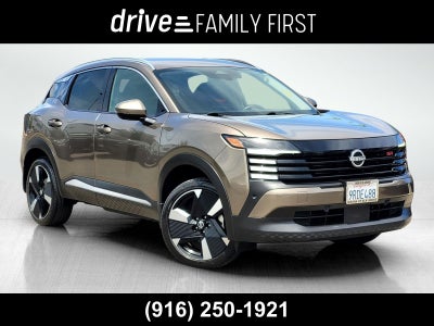 2025 Nissan Kicks SR