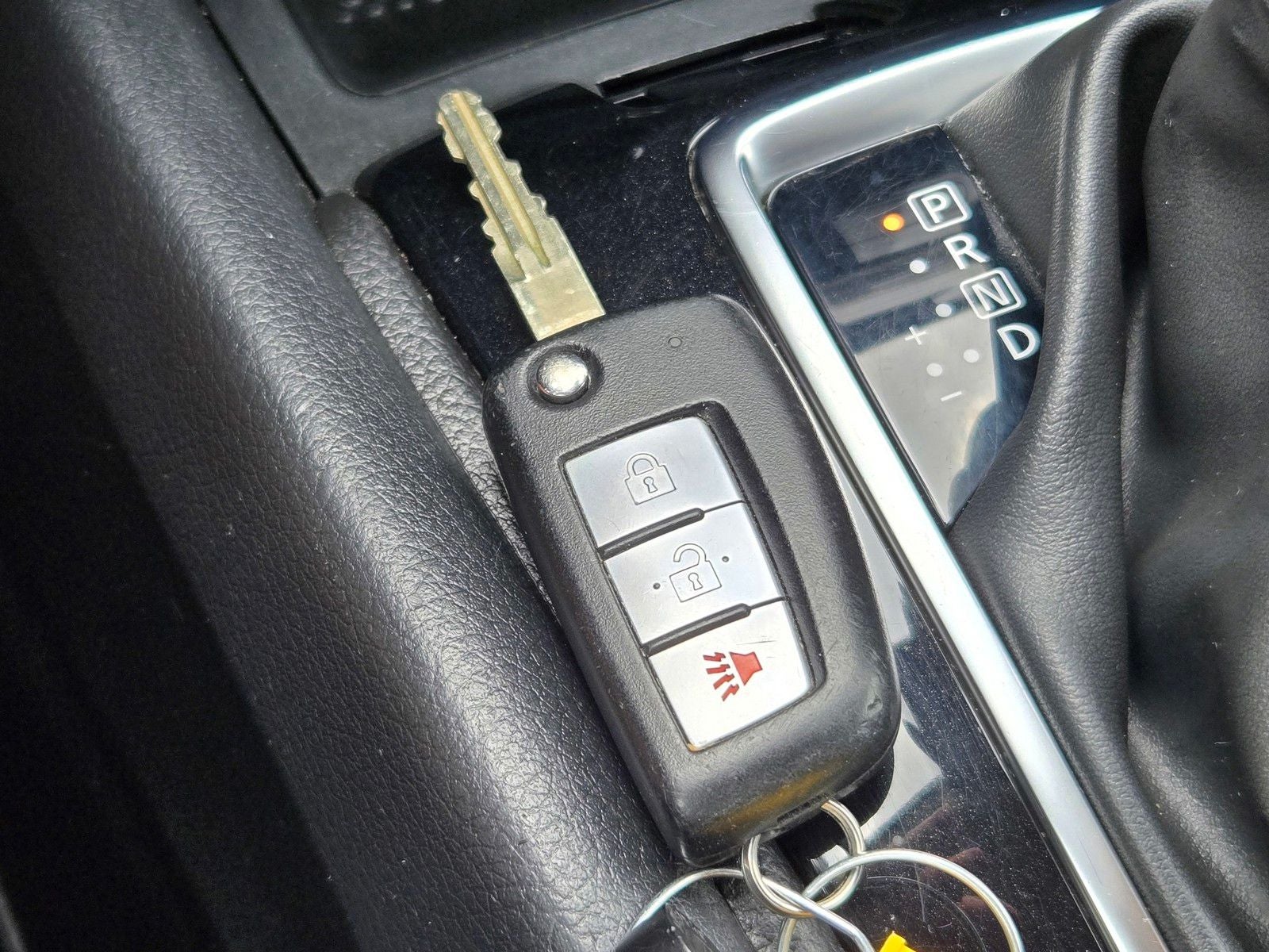 2019 Nissan Rogue S