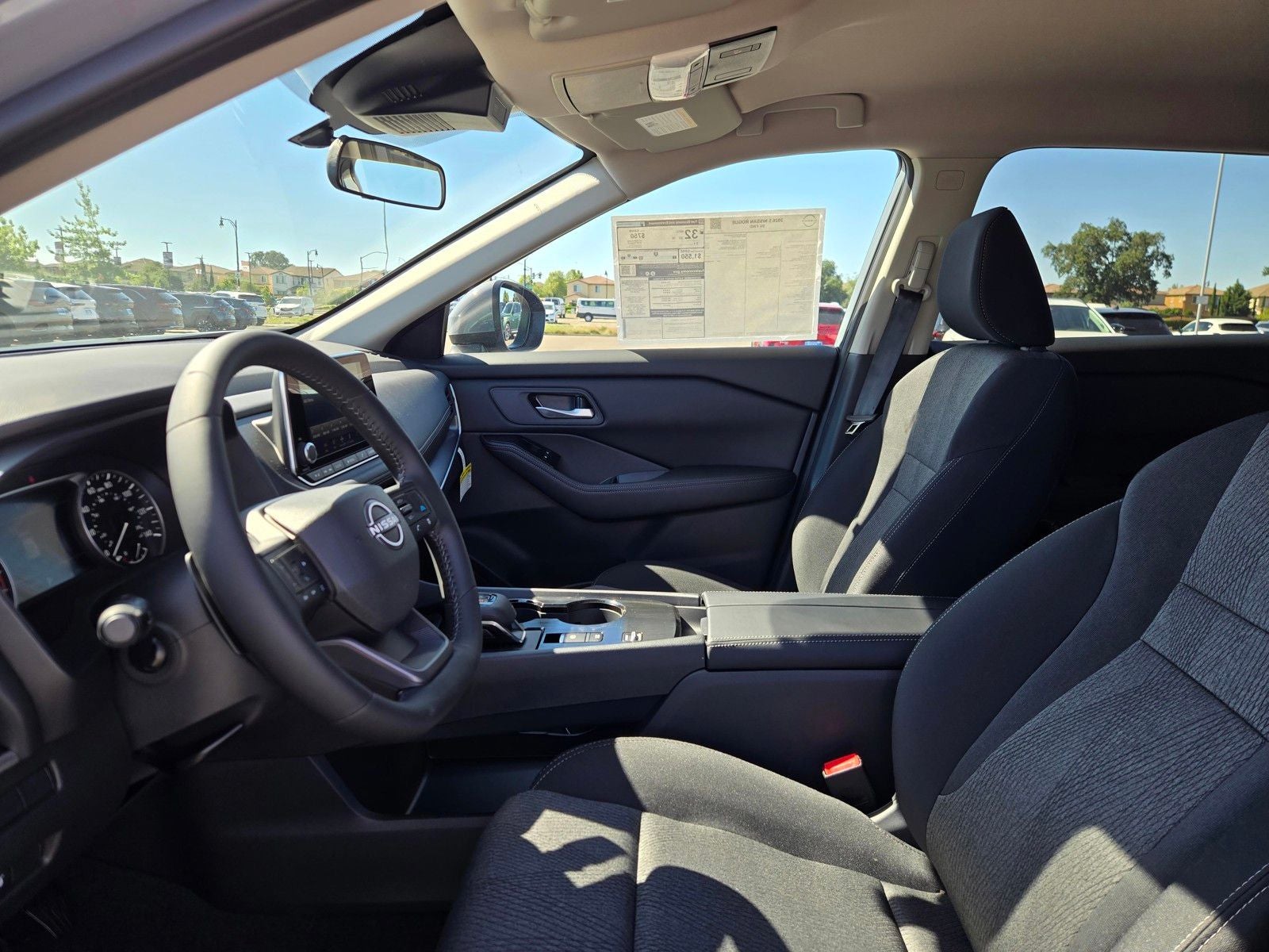 2026 Nissan Rogue SV