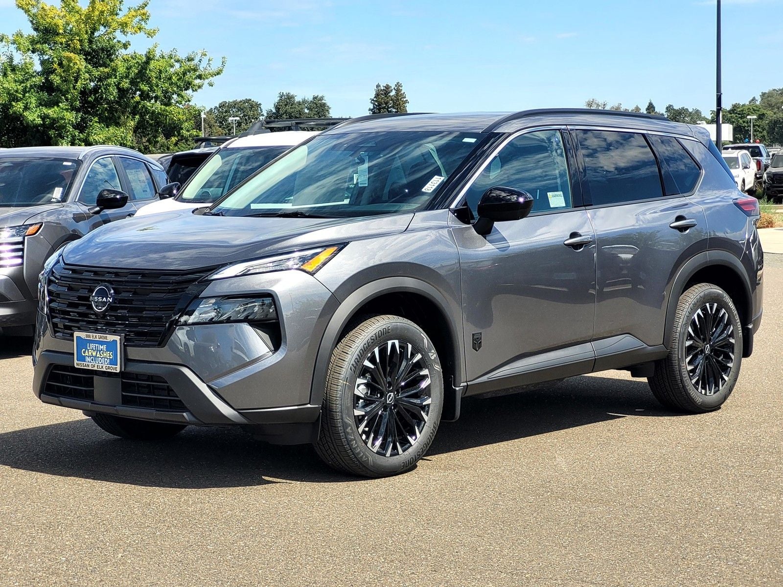 2026 Nissan Rogue Dark Armor