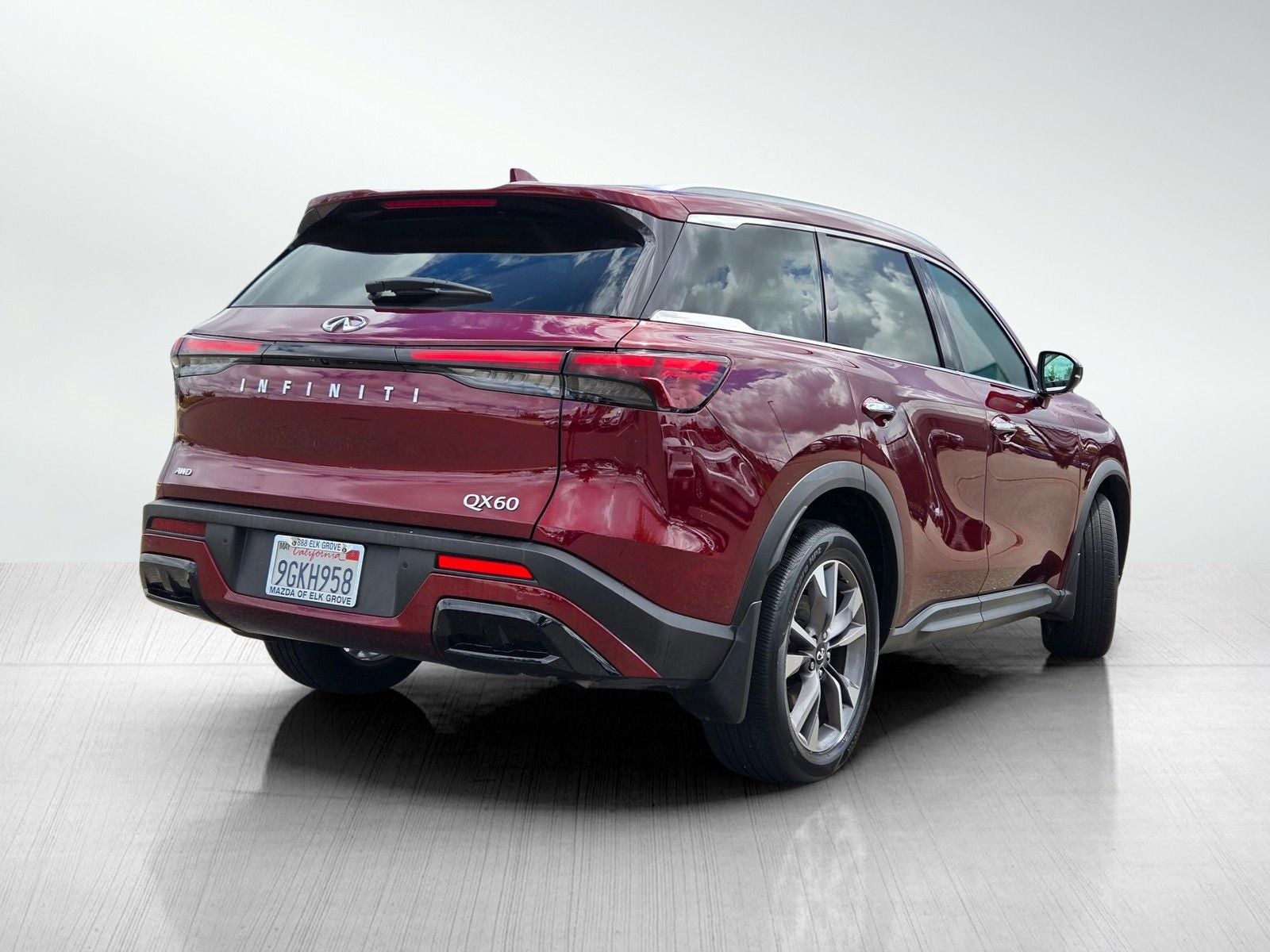 2023 INFINITI QX60 LUXE