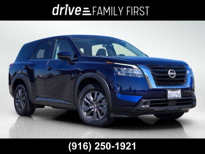 2022 Nissan Pathfinder S