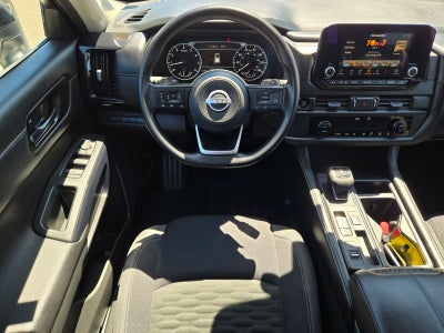 2025 Nissan Pathfinder S
