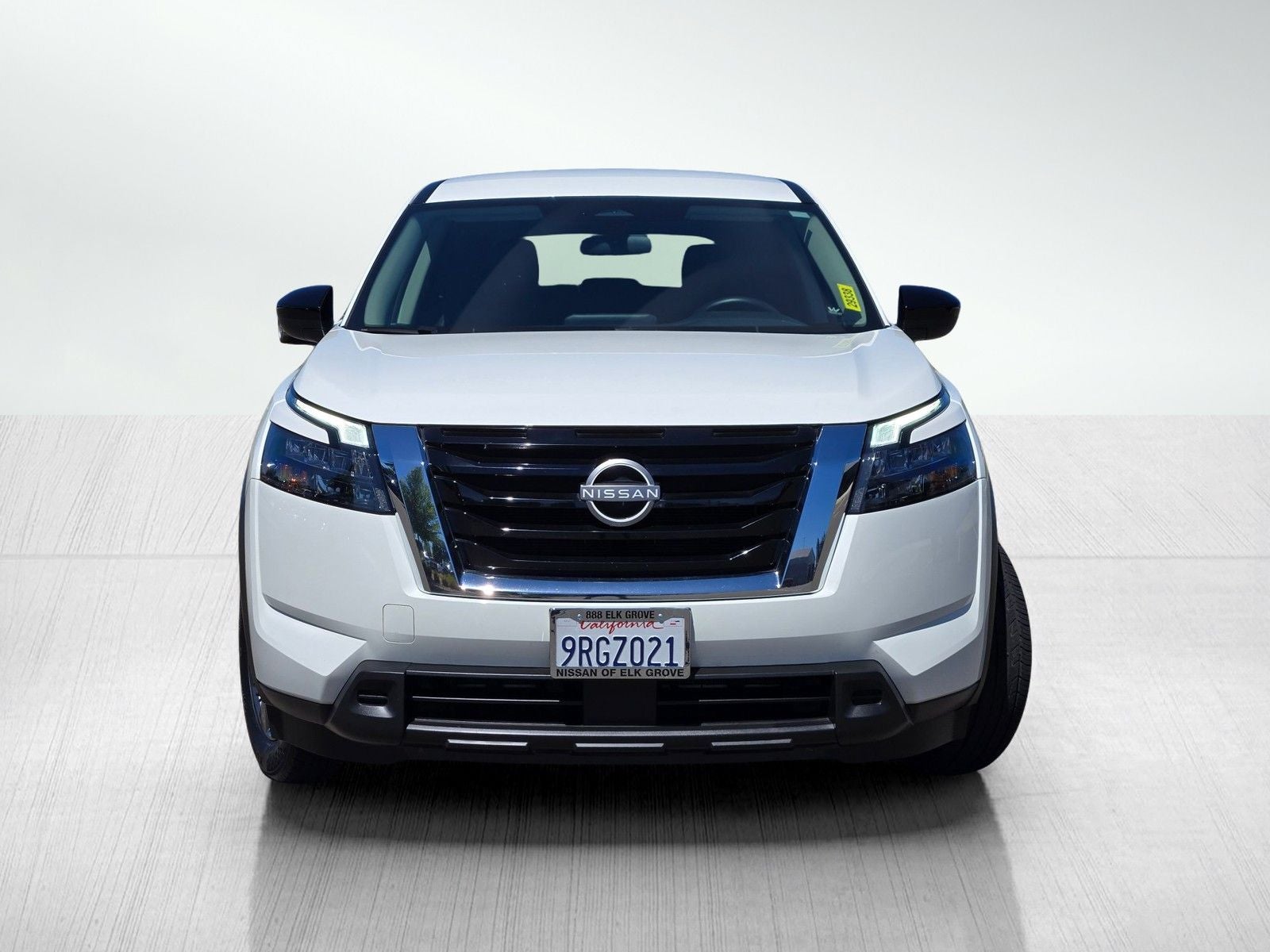 2025 Nissan Pathfinder S