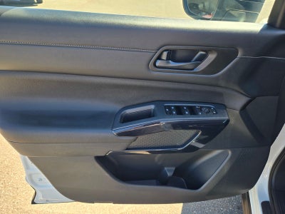 2025 Nissan Pathfinder S