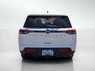 2025 Nissan Pathfinder S
