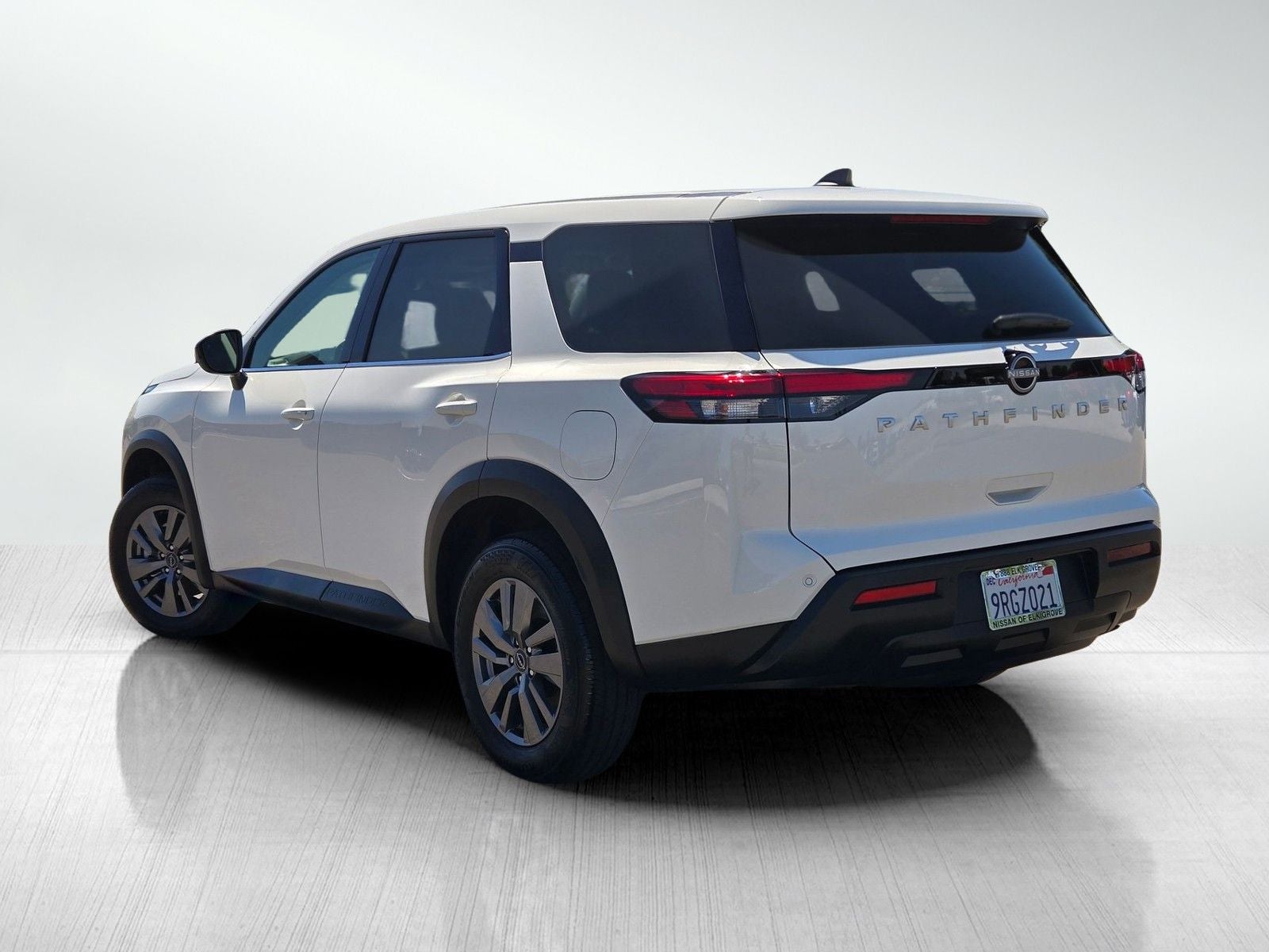 2025 Nissan Pathfinder S