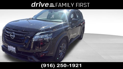 2023 Nissan Pathfinder SV