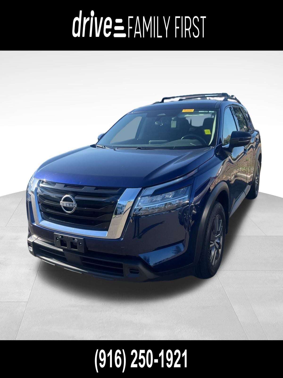 2022 Nissan Pathfinder SV