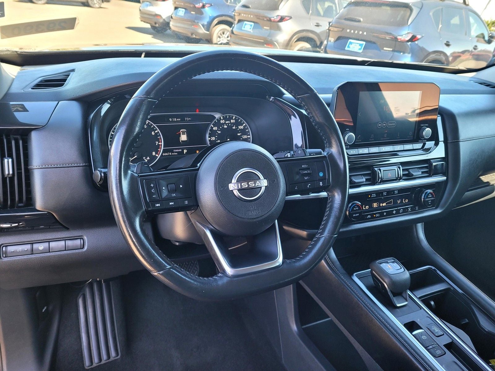 2023 Nissan Pathfinder SV