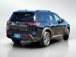 2023 Nissan Pathfinder SV