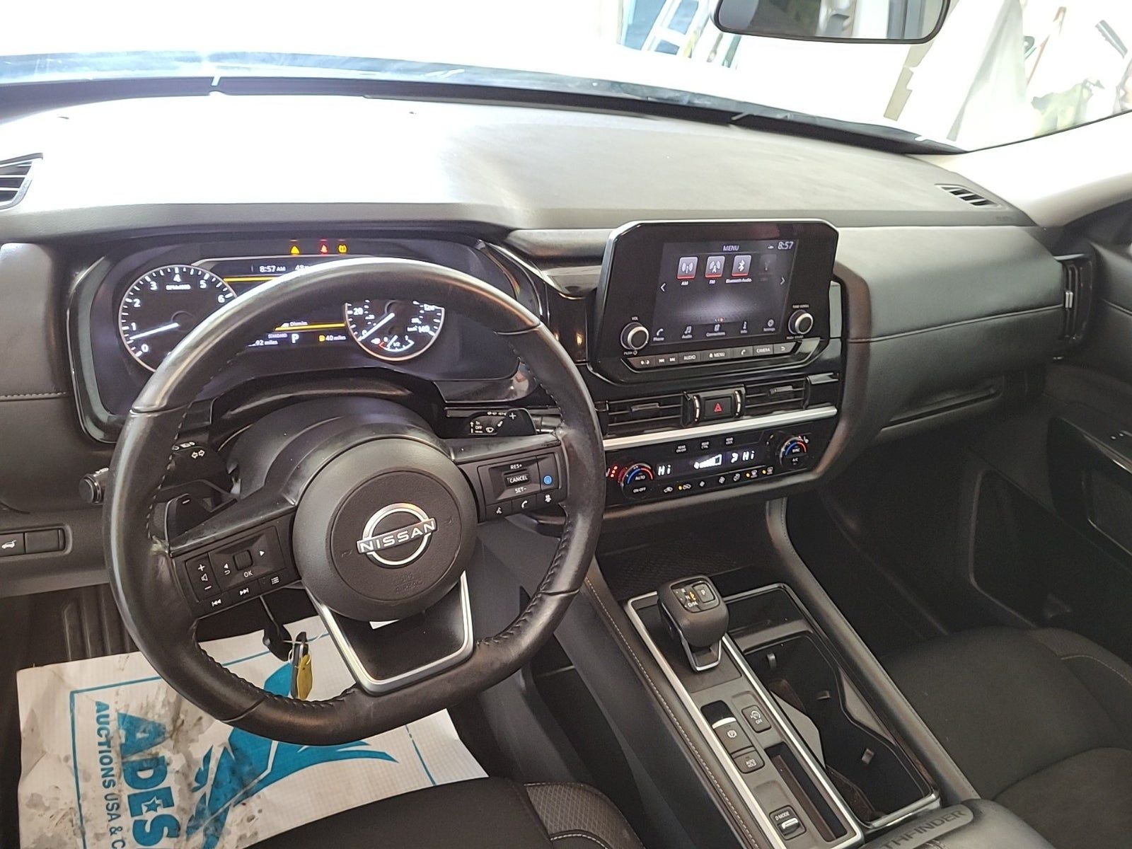 2024 Nissan Pathfinder SV