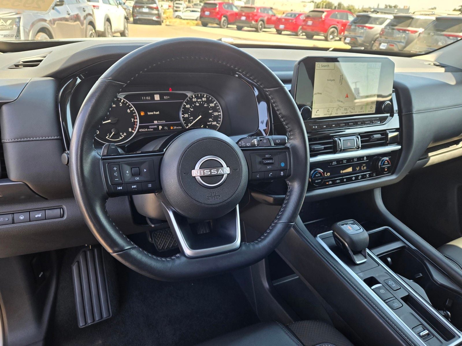 2025 Nissan Pathfinder SL