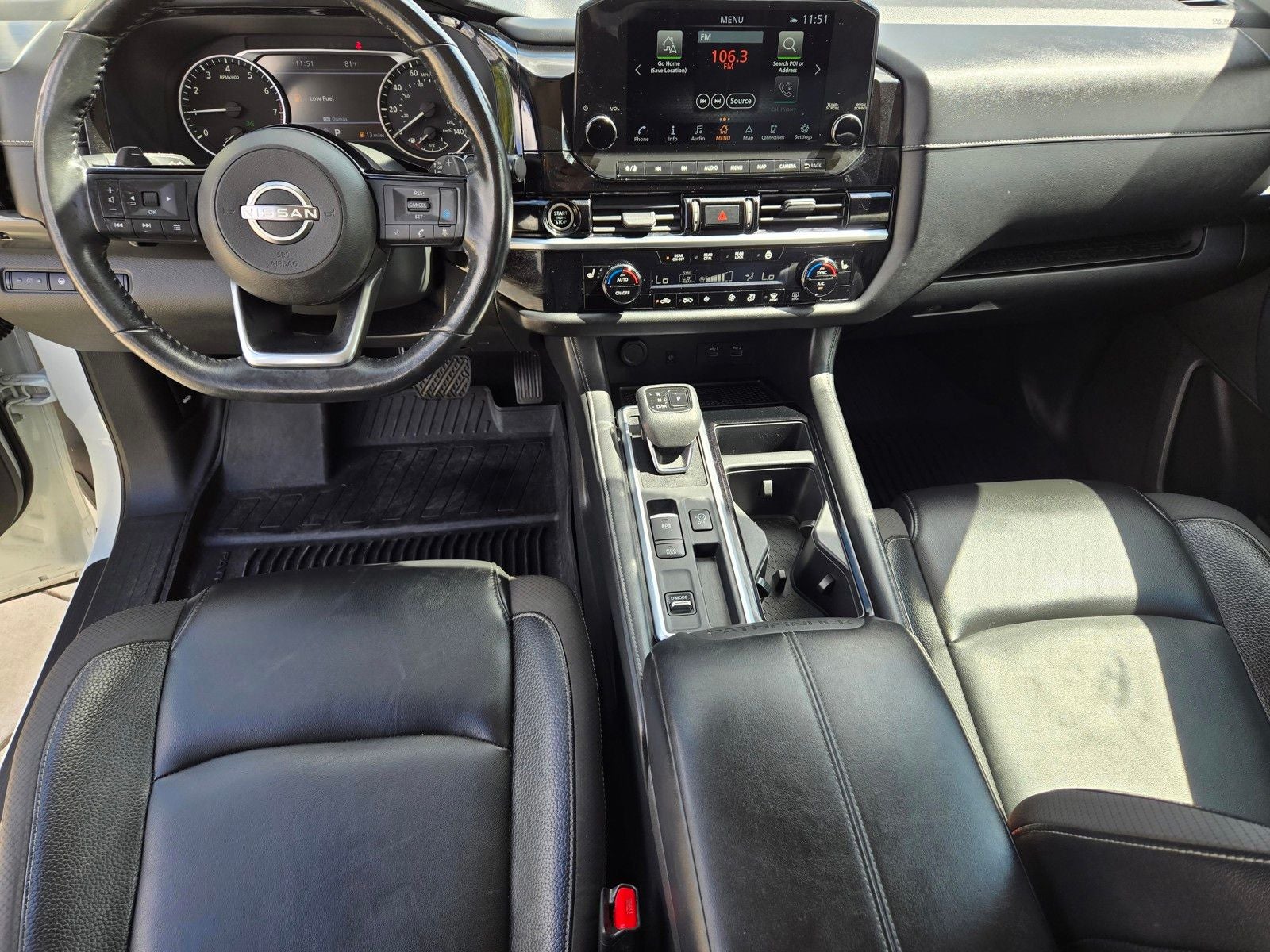 2023 Nissan Pathfinder SL
