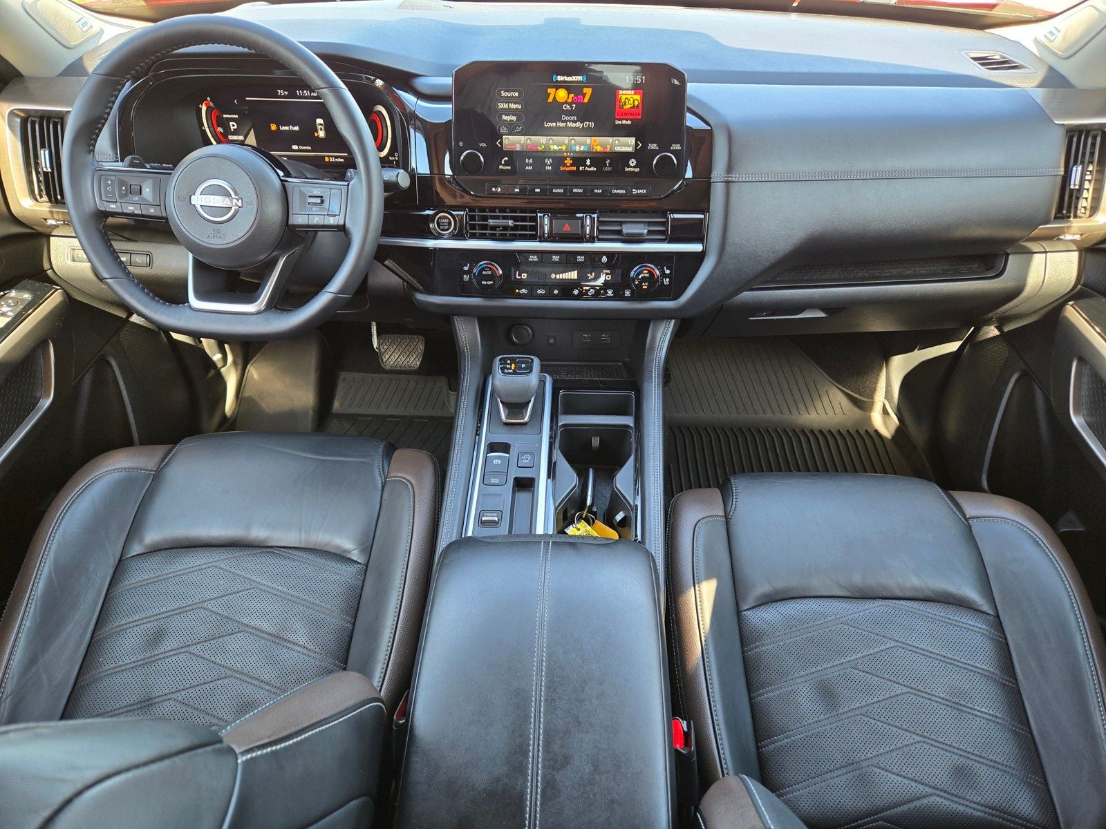 2023 Nissan Pathfinder Platinum