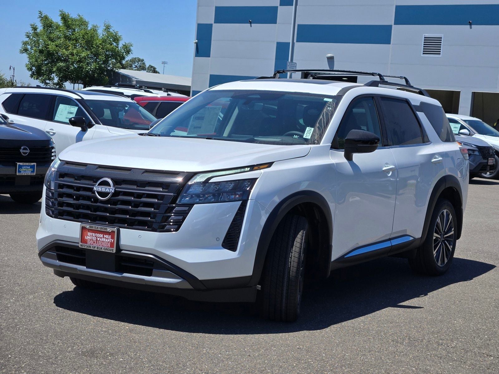 2026 Nissan Pathfinder Platinum