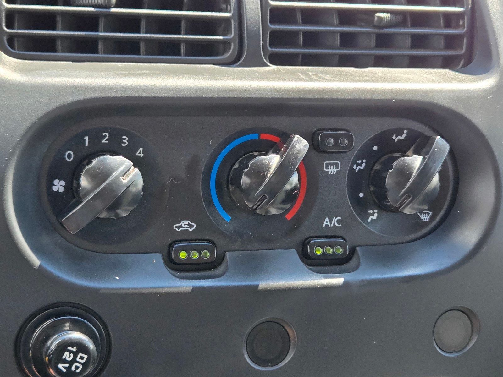 2004 Nissan Xterra XE
