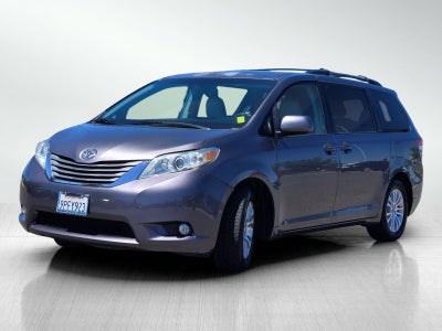 2011 Toyota Sienna XLE