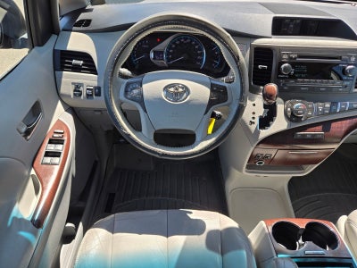 2011 Toyota Sienna XLE