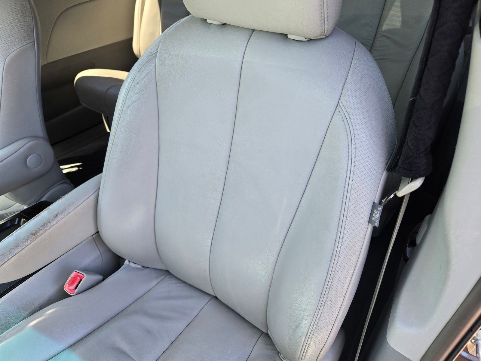 2011 Toyota Sienna XLE