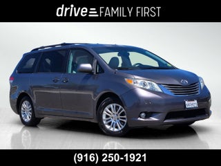 2011 Toyota Sienna XLE
