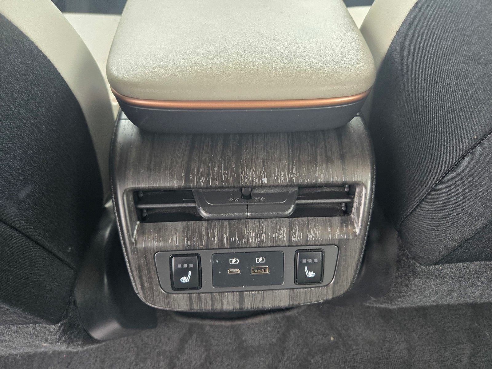 2024 Nissan Ariya ENGAGE