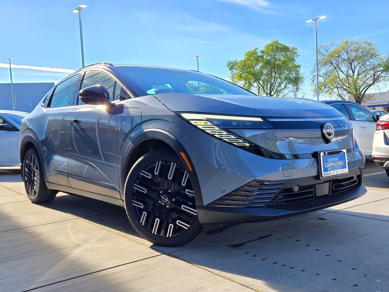 2026 Nissan Leaf PLATINUM+