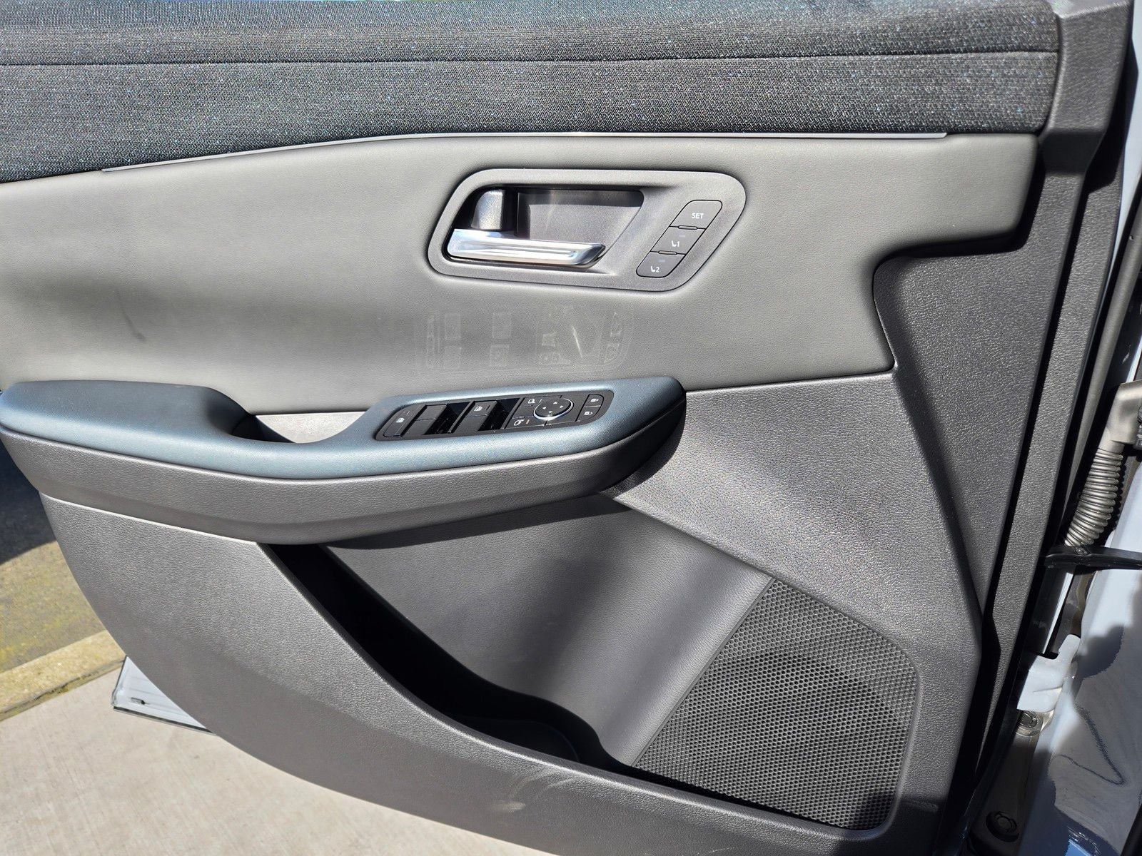 2026 Nissan Leaf PLATINUM+