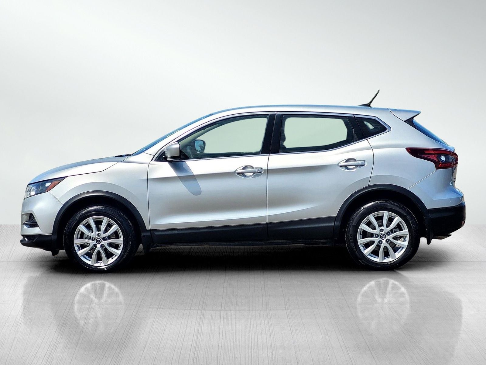 2022 Nissan Rogue Sport S