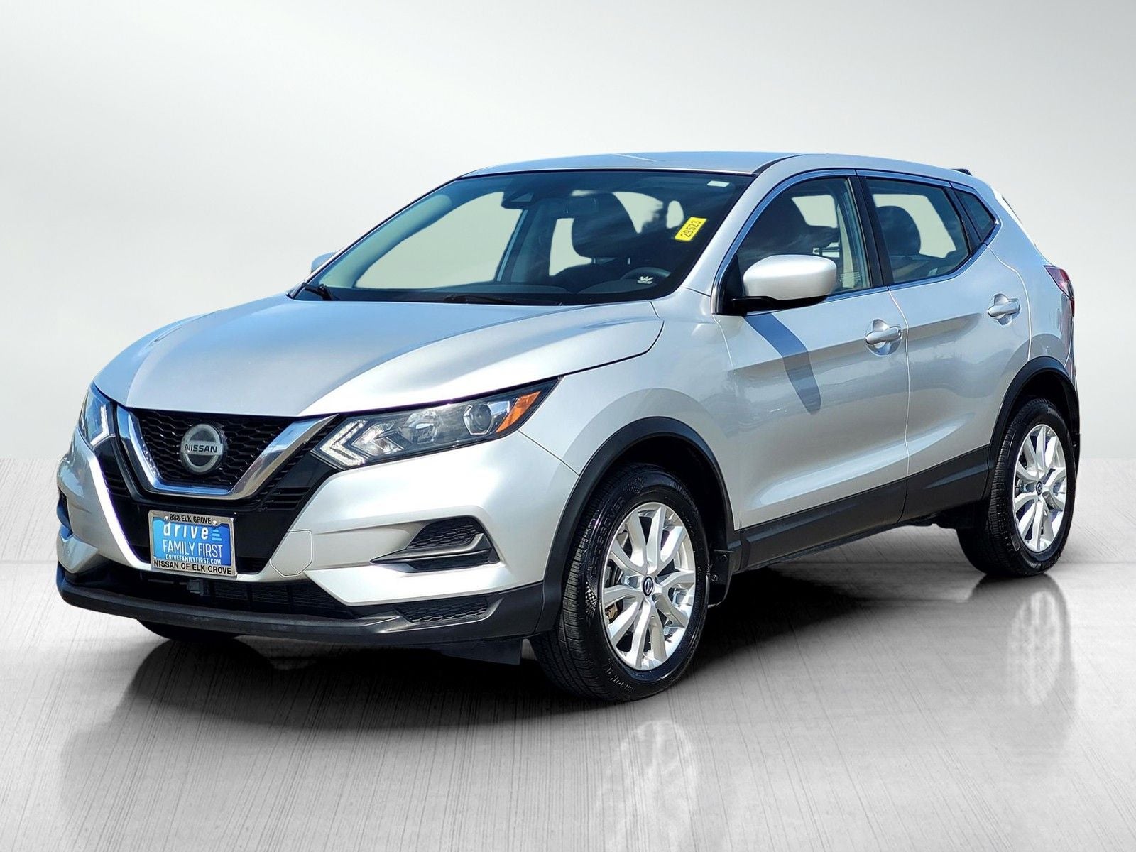2022 Nissan Rogue Sport S
