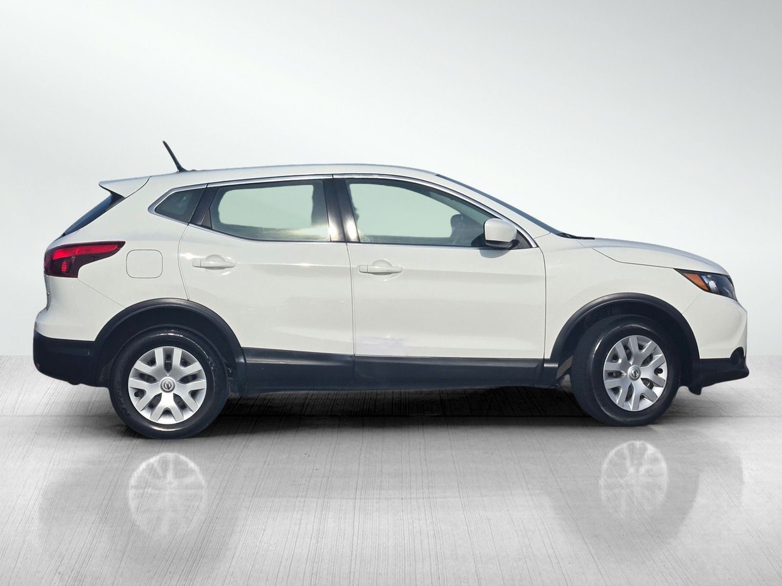 2017 Nissan Rogue Sport S