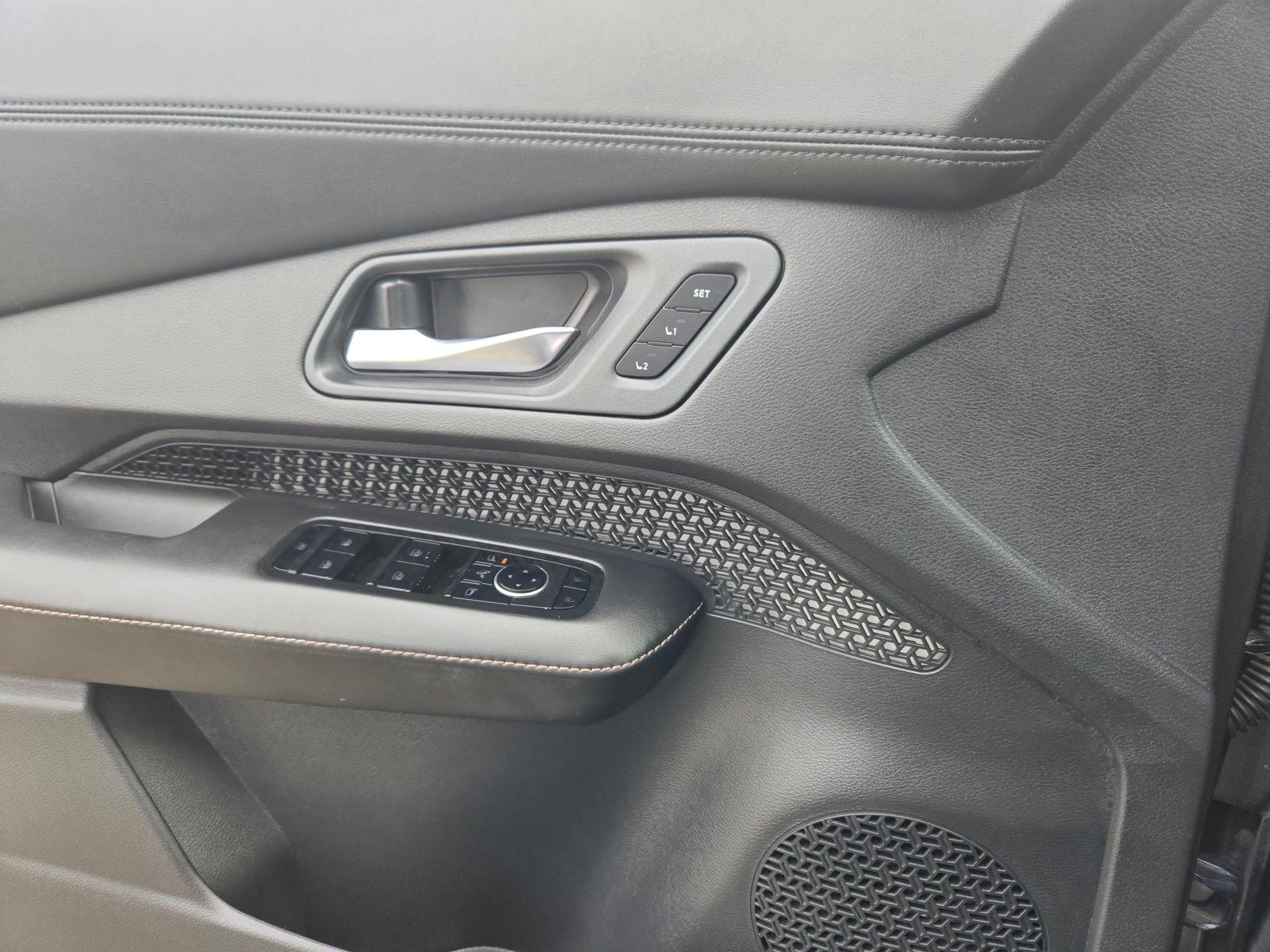 2025 Nissan Ariya ENGAGE