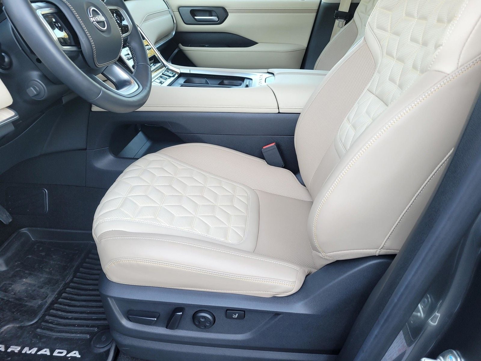 2025 Nissan Armada Platinum Reserve