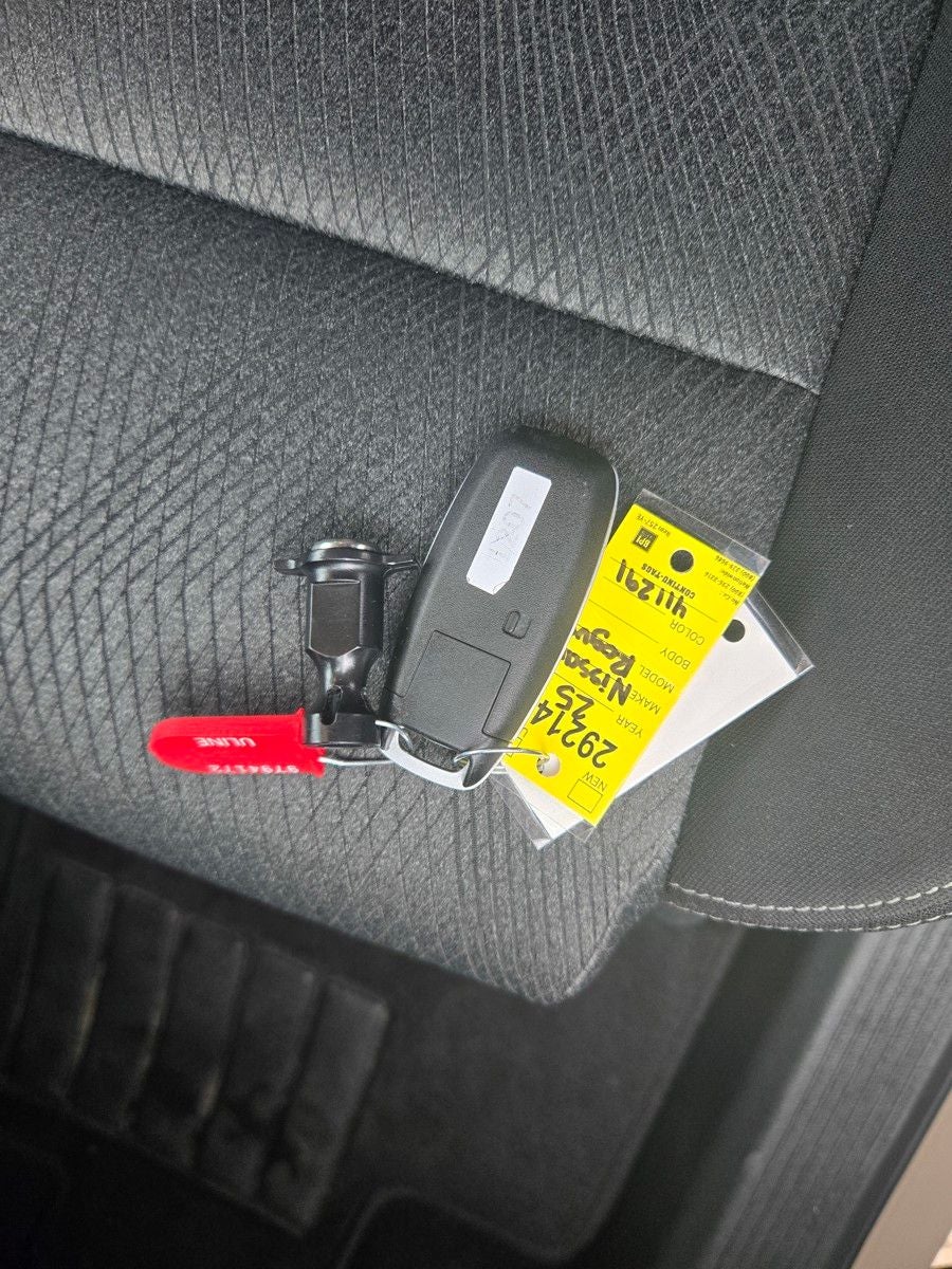 2025 Nissan Rogue SV