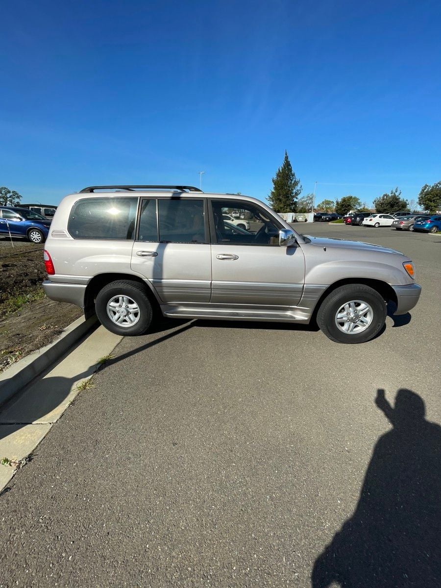 2000 Lexus LX 470
