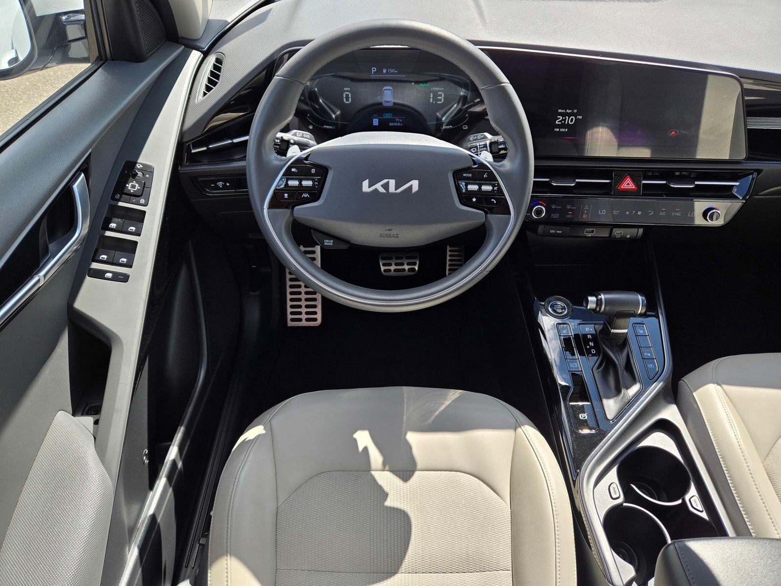2023 Kia Niro EX Touring