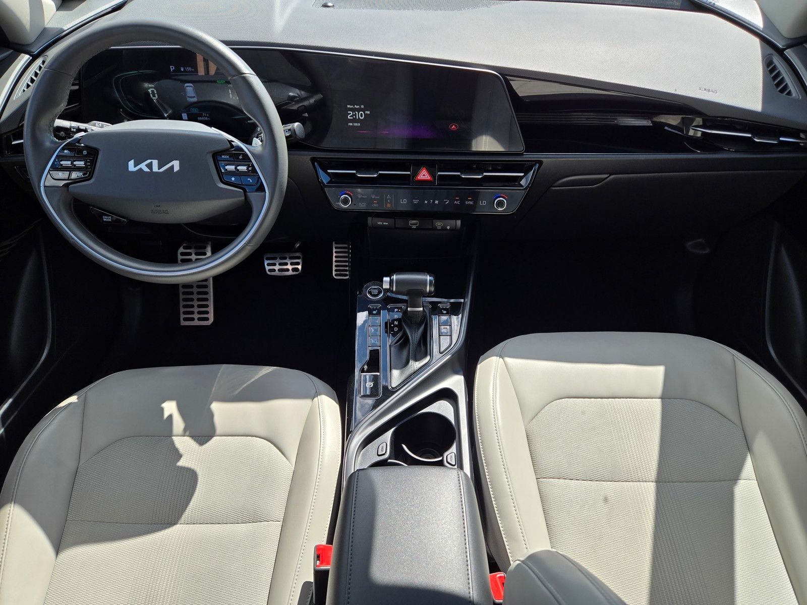 2023 Kia Niro EX Touring