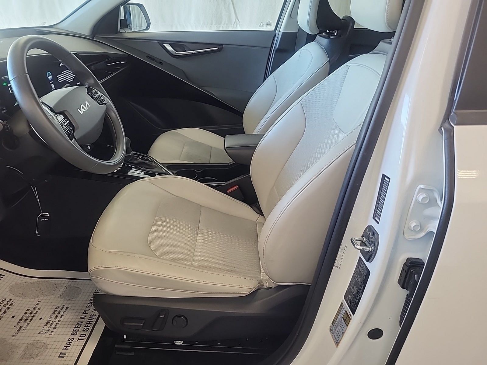 2023 Kia Niro EX Touring